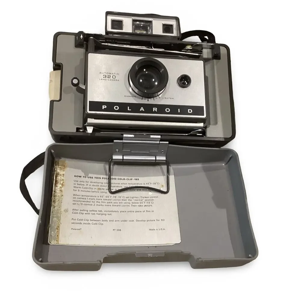 Vintage Polaroid Automatic 320 Land Camera